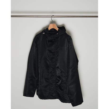 The CLASIK RECYCLE NYLON TWILL HOODED JACKET