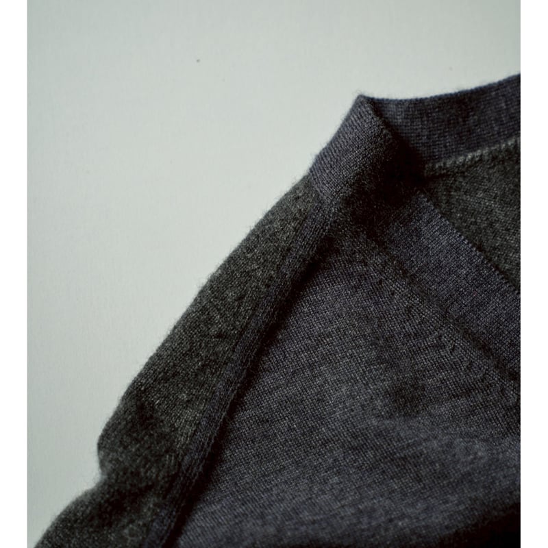 MAATEE&SONS COMBI V CARDIGAN | MusterWerk