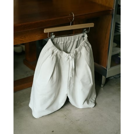 ANCELLM SWEAT TUCK SHORTS