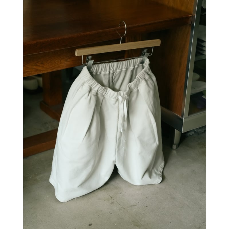 ANCELLM SWEAT TUCK SHORTS | MusterWerk