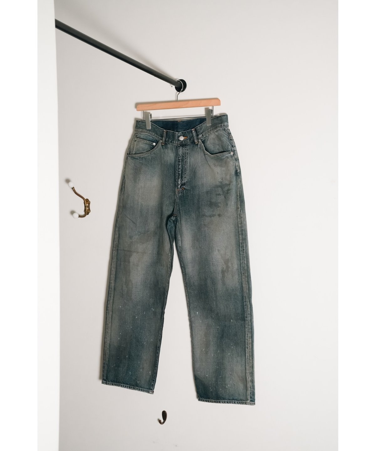ANCELLM AGING TAPERED 5P DENIM PANTS | MusterWerk