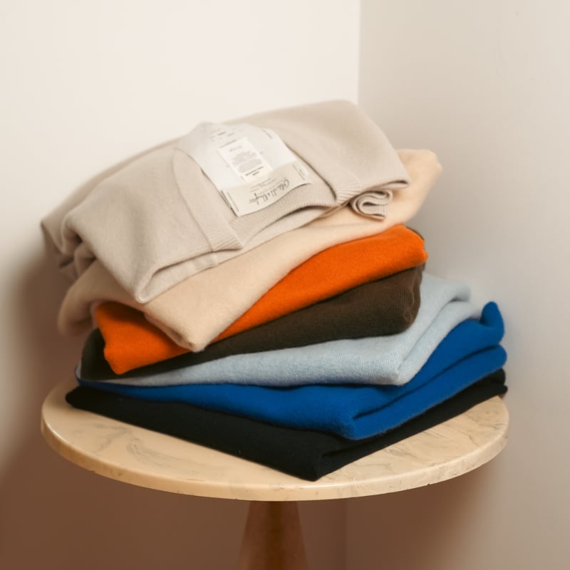 Olde H & Daughter CASHMERE V-NECK KNITWEAR | Mu