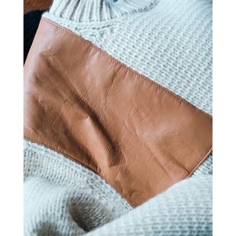 MAATEE&SONS LEATHER PATCH P/O CASHMERE SWEATER