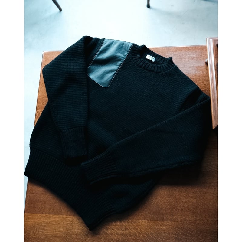 MAATEE&SONS LEATHER PATCH P/O CASHMERE SWEATER