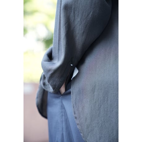 Aquellos Ojos Verdes  Ex. Ra/C Amunzen Regular collar Relax shirt