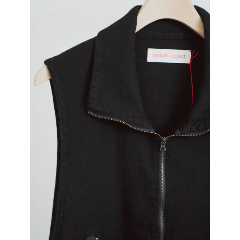 barbell object flower vest | MusterWerk