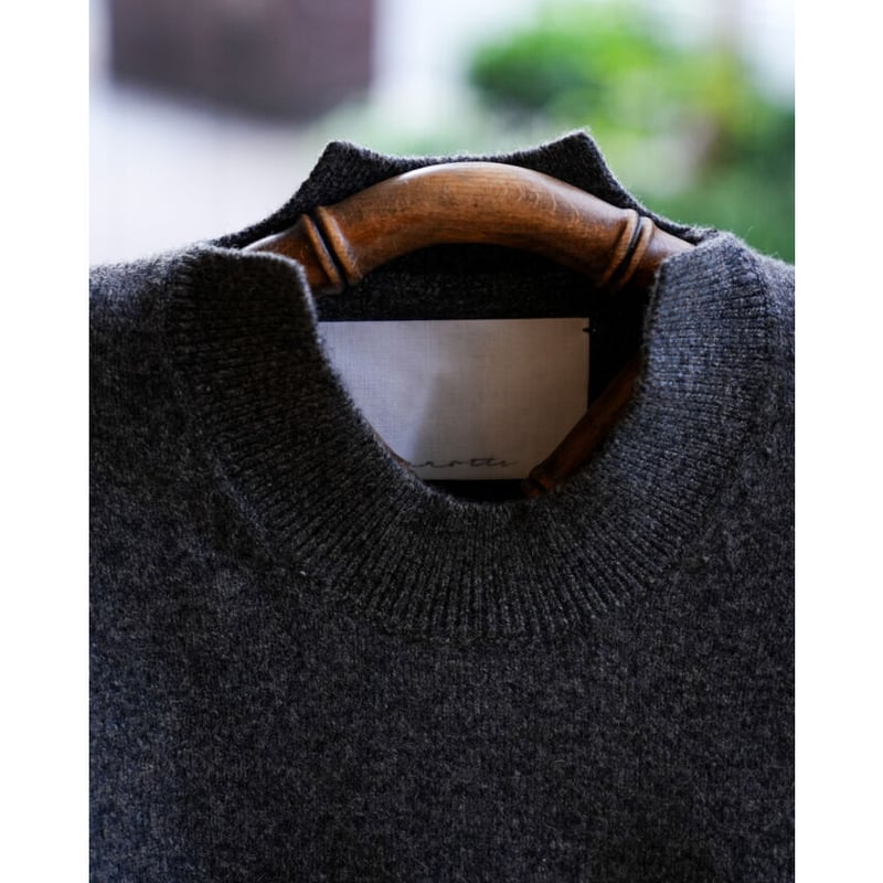 nonnotte SLIT CREW NECK PULLOVER | MusterWerk