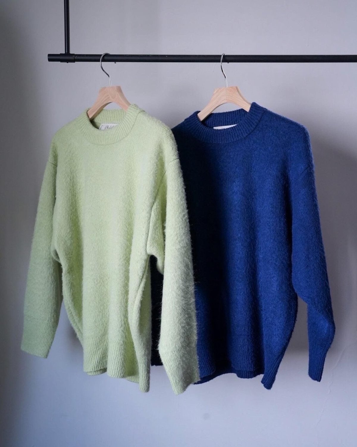 Olde H & Daughter SILK SHAGGY DOG CREW NECK P/O