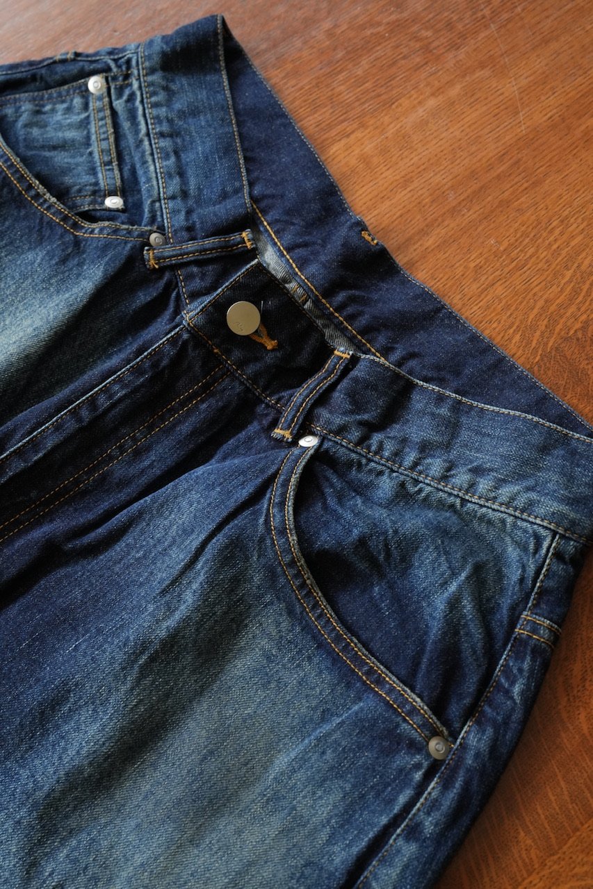 ANCELLM AGING TAPERED 5P DENIM PANTS | MusterWerk