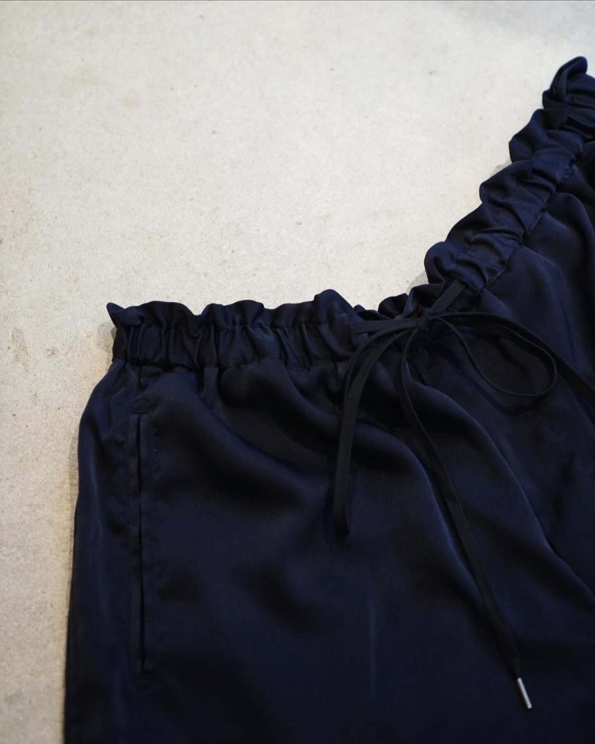 RAINMAKER Ex. PEACH SATIN DOUGI SHORTS | Muster