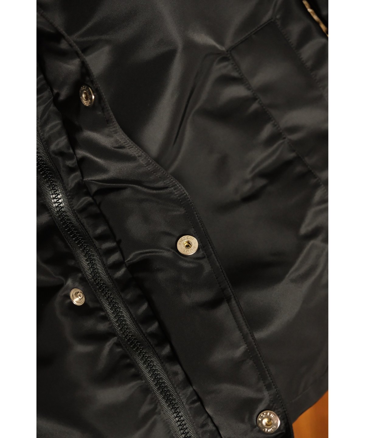 The CLASIK RECYCLE NYLON TWILL HOODED JACKET | 