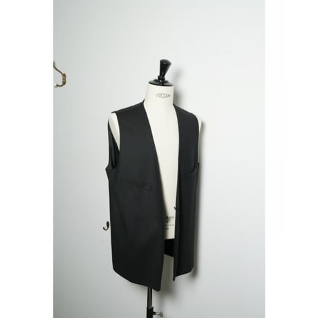 LEA BOBERG D.W. VEST - BRITISH WOOL CREPE