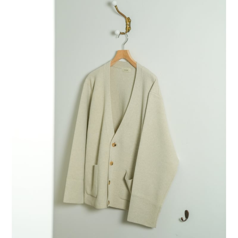 The CLASIK V NECK CARDIGAN | MusterWerk