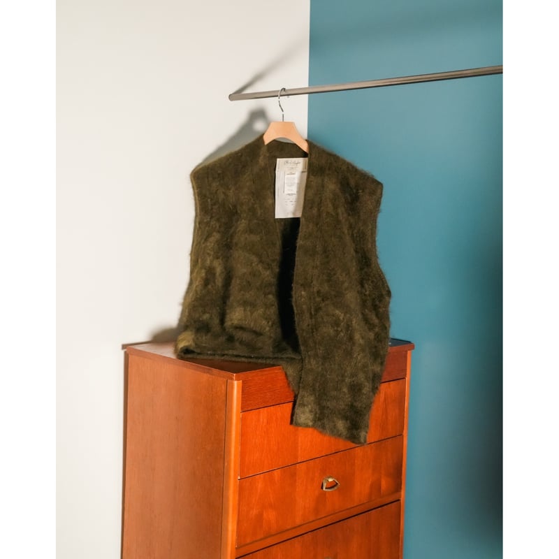 Olde H & Daughter Ex. FUR CASHMERE N/B VEST | M