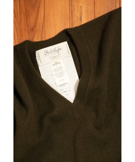 Olde H & Daughter CASHMERE V-NECK KNITWEAR