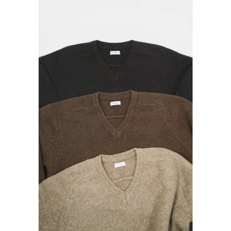 WALENODE "Innocent YAK" Shetland sweater- V