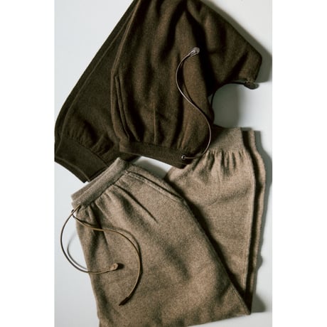 アーモンド walenode Innocent WALENODE 18.5 Micron wool Skipper knit wear / Innocent YAK Zip up