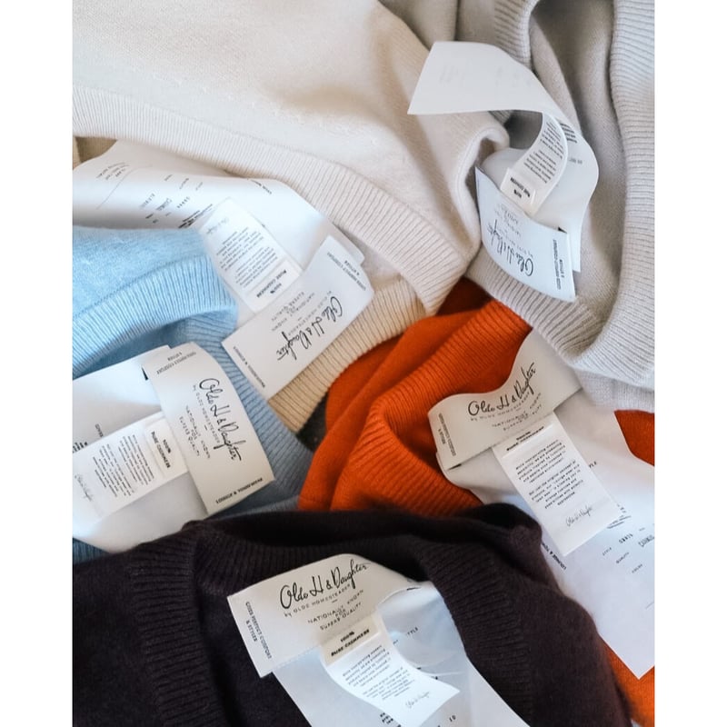 Olde H & Daughter CASHMERE V-NECK KNITWEAR | Mu