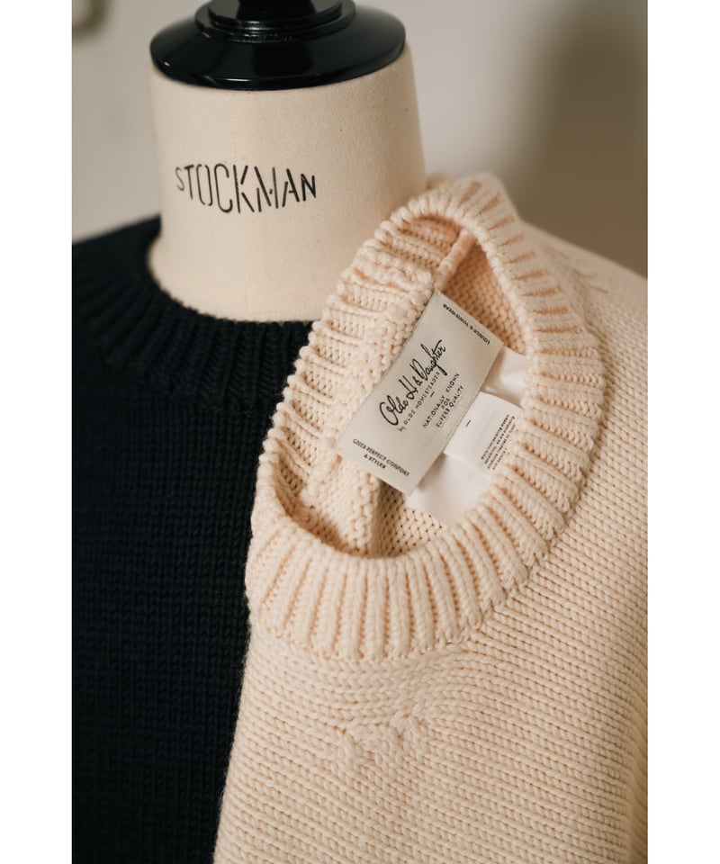 Olde H & Daughter WOOSTED WOOL CREW NECK P/O | Olde H & Daughter WOOSTED WOOL CREW NECK P/O |