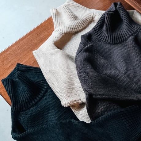 Olde H & Daughter WOOSTED WOOL TURTLE NECK P/O