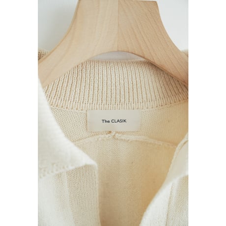 The CLASIK PLAIN KINT BOTTONLESS POLO SHIRTS