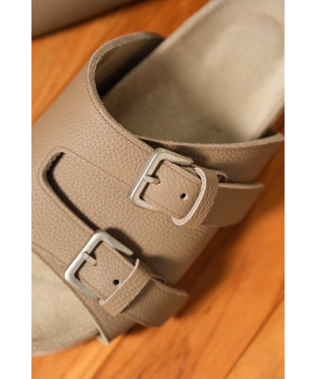 靴 ITTI Ex. SHRUNKEN CALF SANDAL fit=scale-down,w=1200