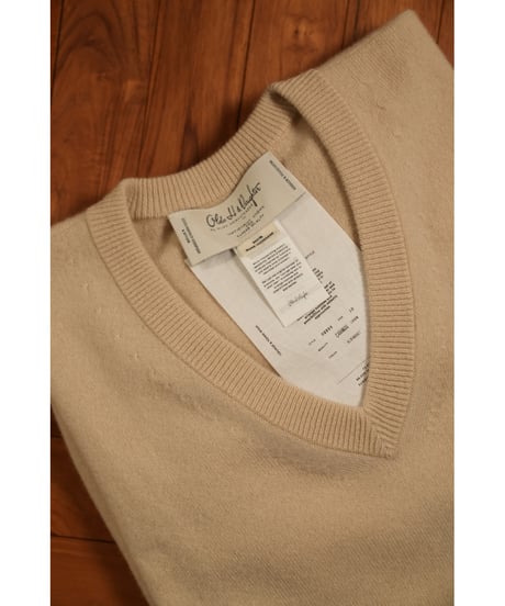Olde H & Daughter CASHMERE V-NECK KNITWEAR