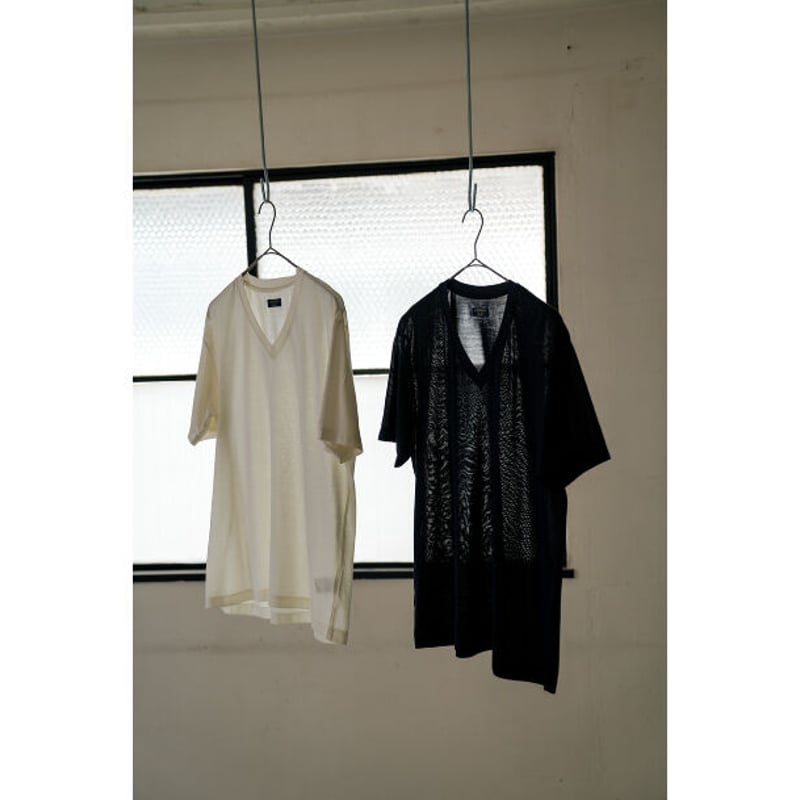 MAATEE&SONS Ex. WASHABLE SILK V NECK TEE | Must