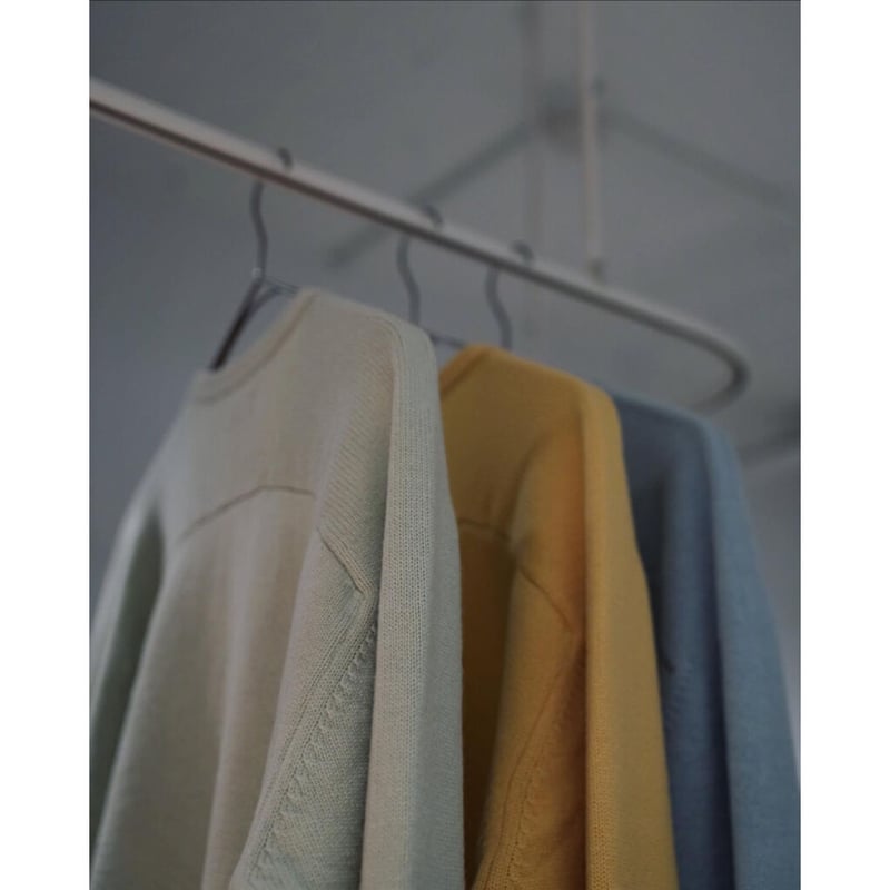 MAATEE&SONS ド度詰めカシミヤVネックセーター MAATEE&SONS ド度詰めCASHMERE V/N SWEATER | MusterWerk