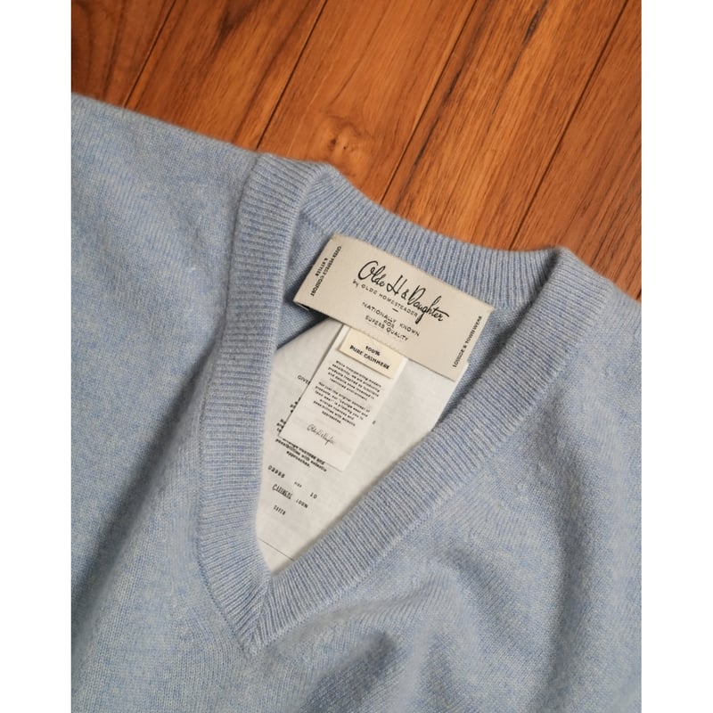 Olde H & Daughter CASHMERE V-NECK KNITWEAR | Mu