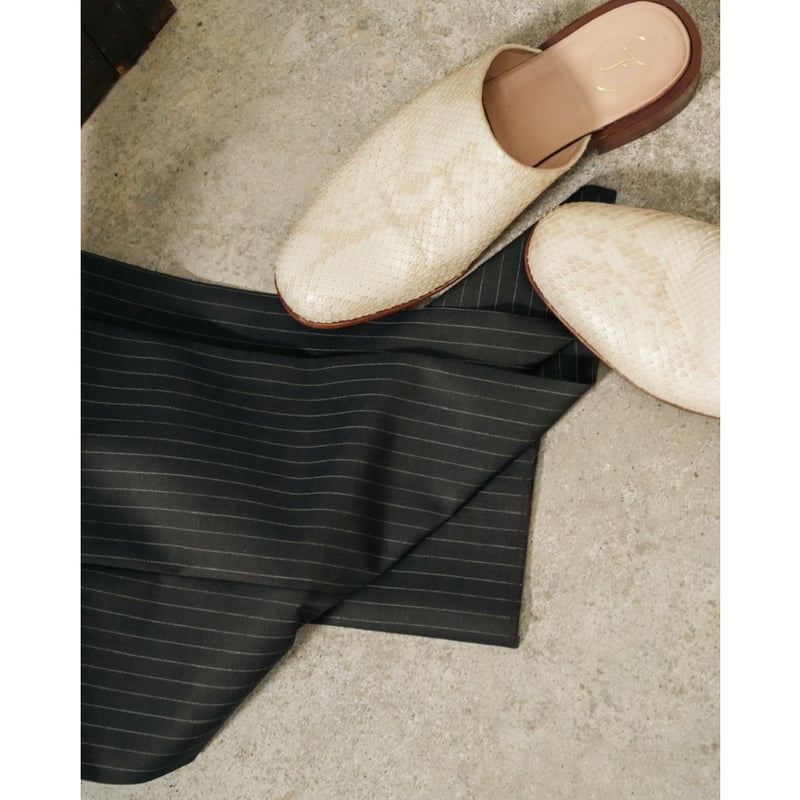 BIBOJA High Waisted Flare Trousers - No Pleat/S