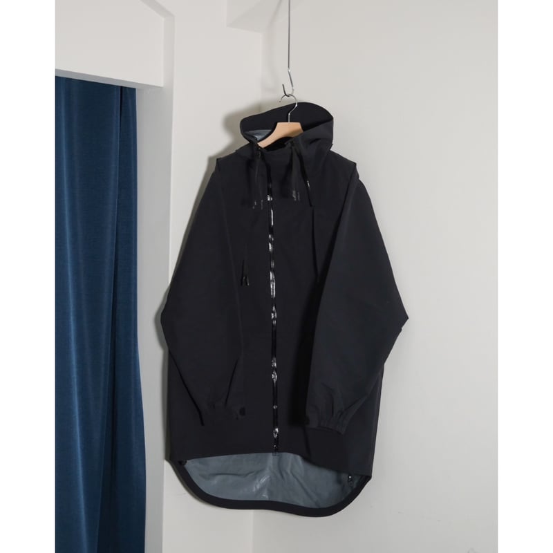 RAINMAKER BREATHABLE WATERPROOF MONSTER PARKA |