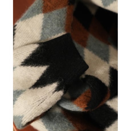 slopeslow BRUSHED DOUBLE JACQUARD V NECK SWEATER