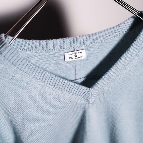 MAATEE&SONS ド度詰めCASHMERE V/N  SWEATER