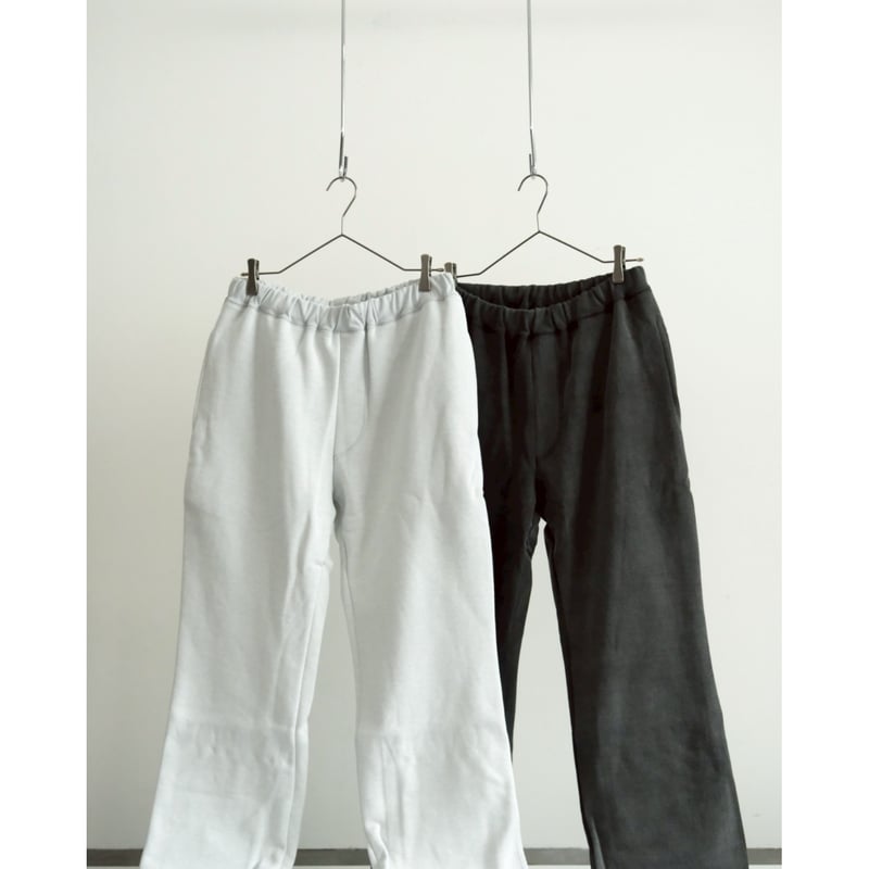 MAATEE&SONS Ex. FLARE SWEAT PANTS | MusterWerk
