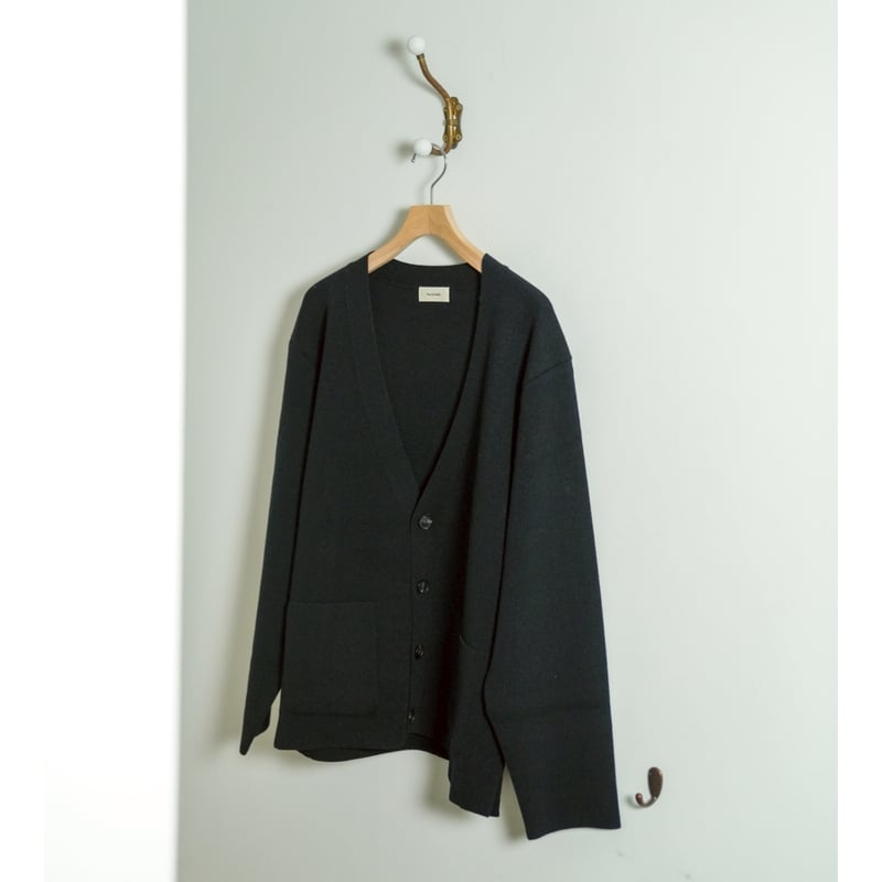 The CLASIK V NECK CARDIGAN | MusterWerk