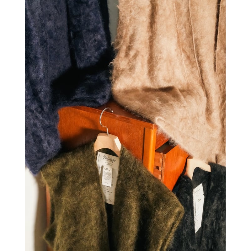 Olde H & Daughter Ex. FUR CASHMERE N/B VEST | M
