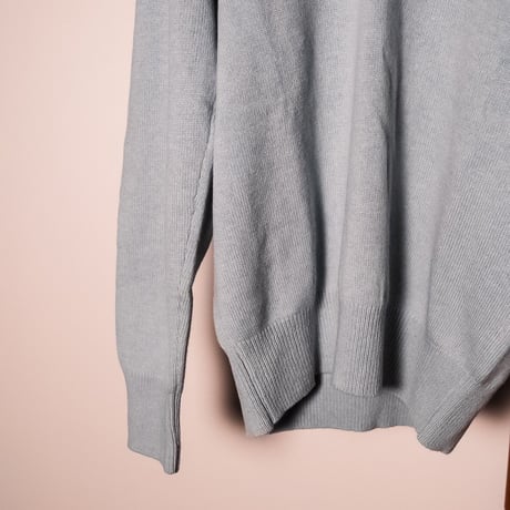 MAATEE&SONS ド度詰めCASHMERE V/N  SWEATER
