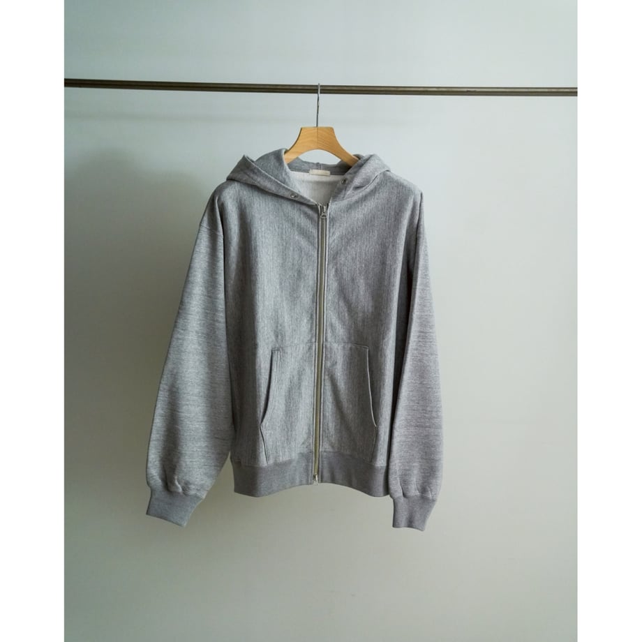 68983b094adc3287dba48900