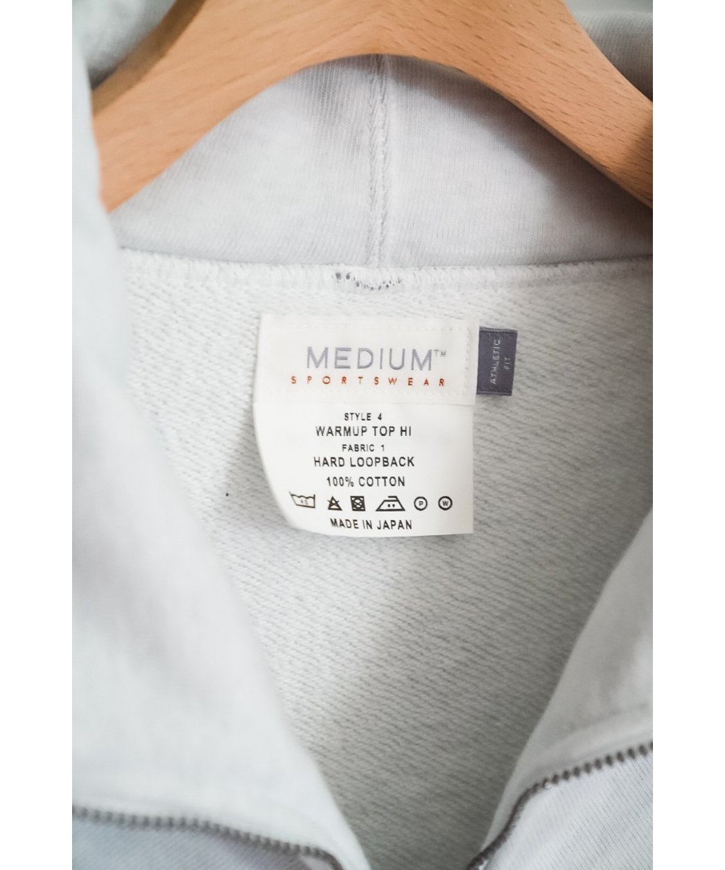 MEDIUM SPORTSWEAR WARMUP TOP HI 