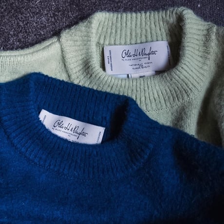 Olde H & Daughter SILK SHAGGY DOG CREW NECK P/O