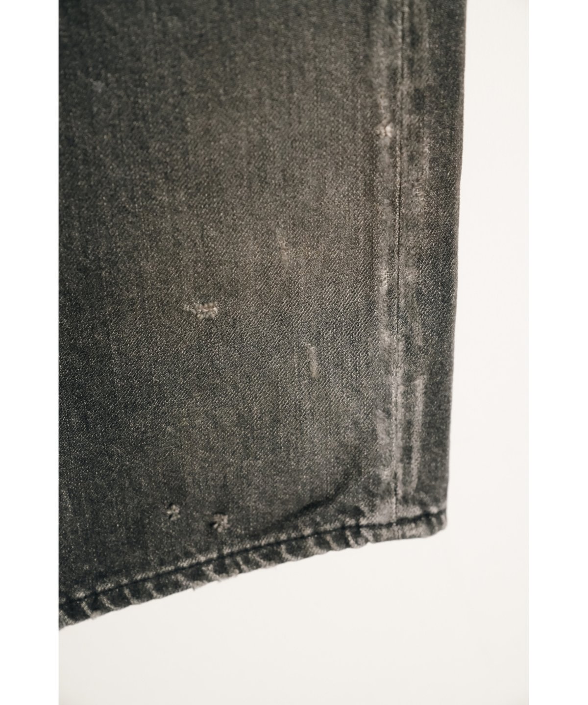 ANCELLM AGING TAPERED 5P DENIM PANTS | MusterWerk
