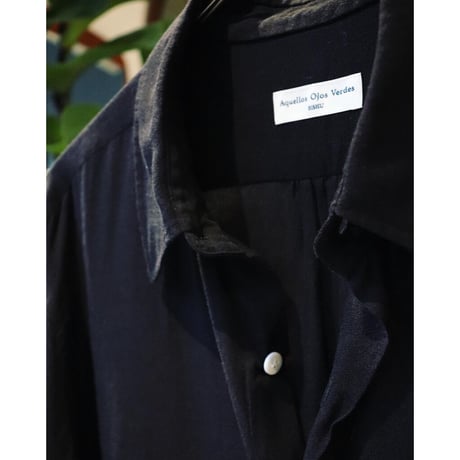 Aquellos Ojos Verdes  Ex. Ra/C Amunzen Regular collar Relax shirt