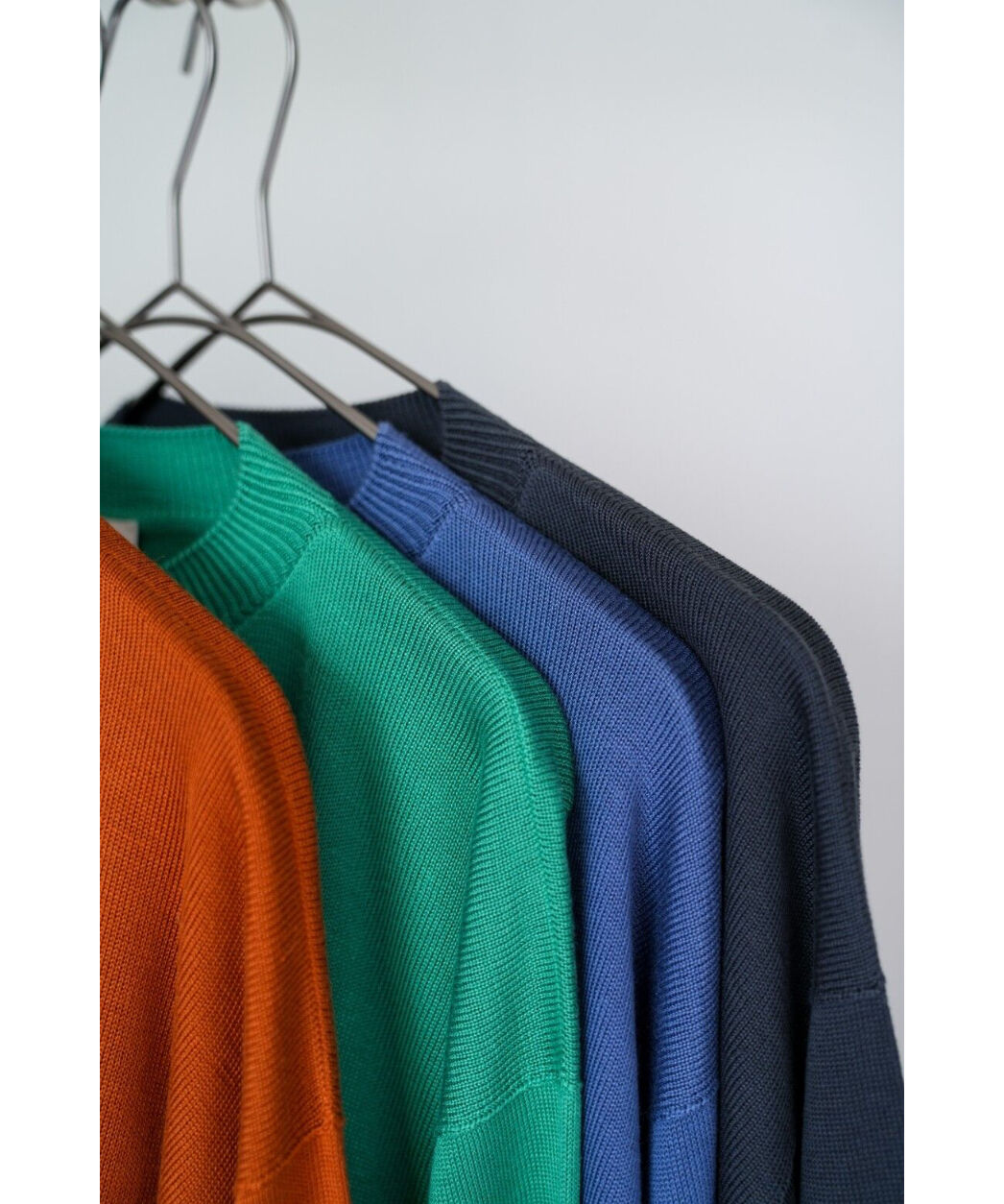 Olde H & Daughter SILK PLAIN STITCH CREW NECK P