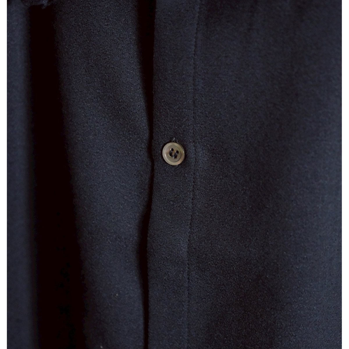 LEA BOBERG CL SHIRT - BRITISH WOOL CREPE | Must