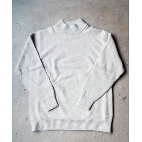 walenode Ex. Tundra Bluefox / Kyushin sweater
