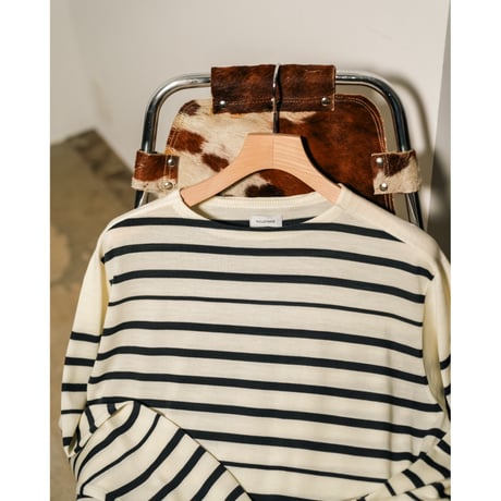 WALENODE Off-spec wool Basque sweater