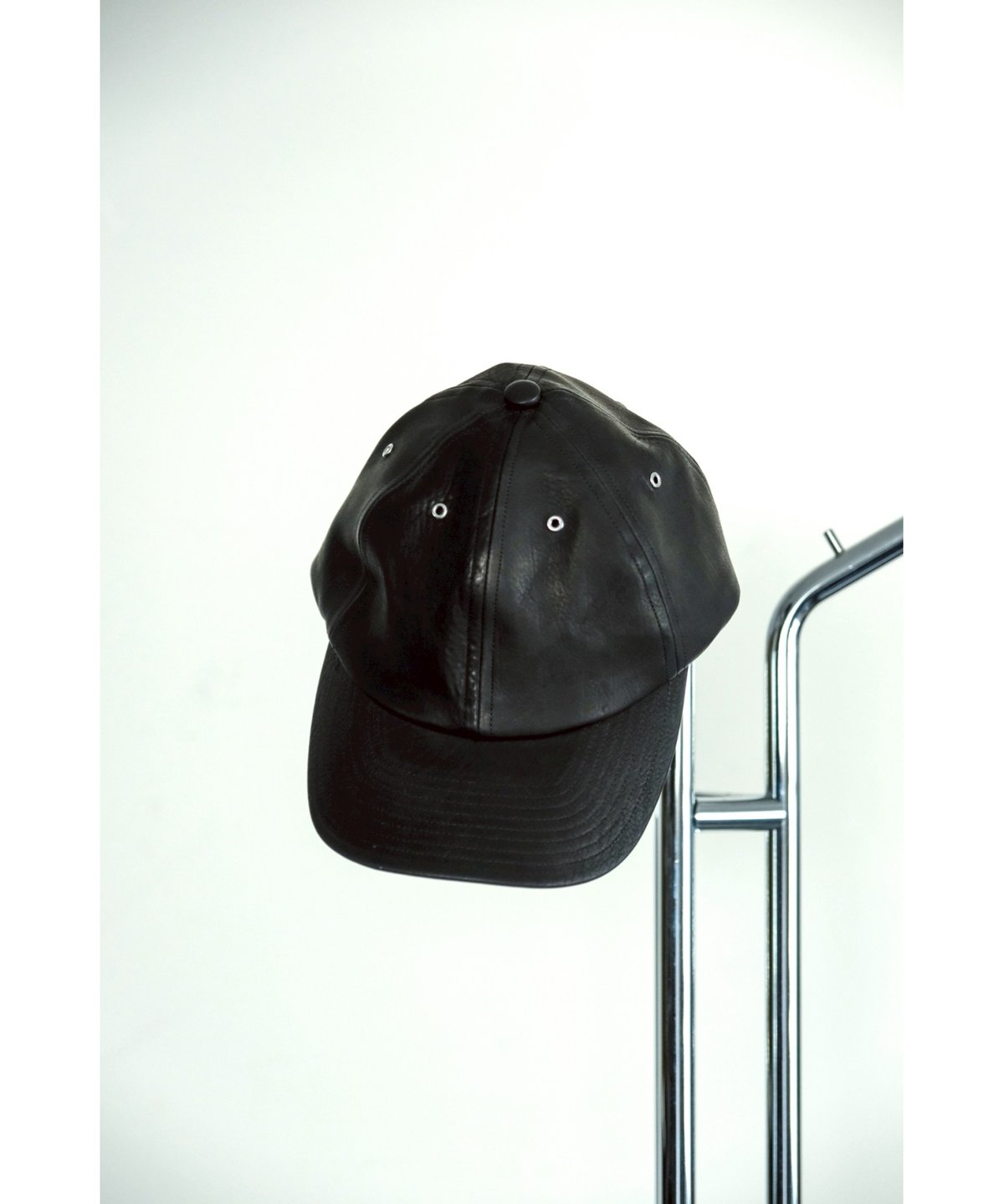 ULTERIOR Ex. LEATHER 6 PANELED CAP | MusterWerk