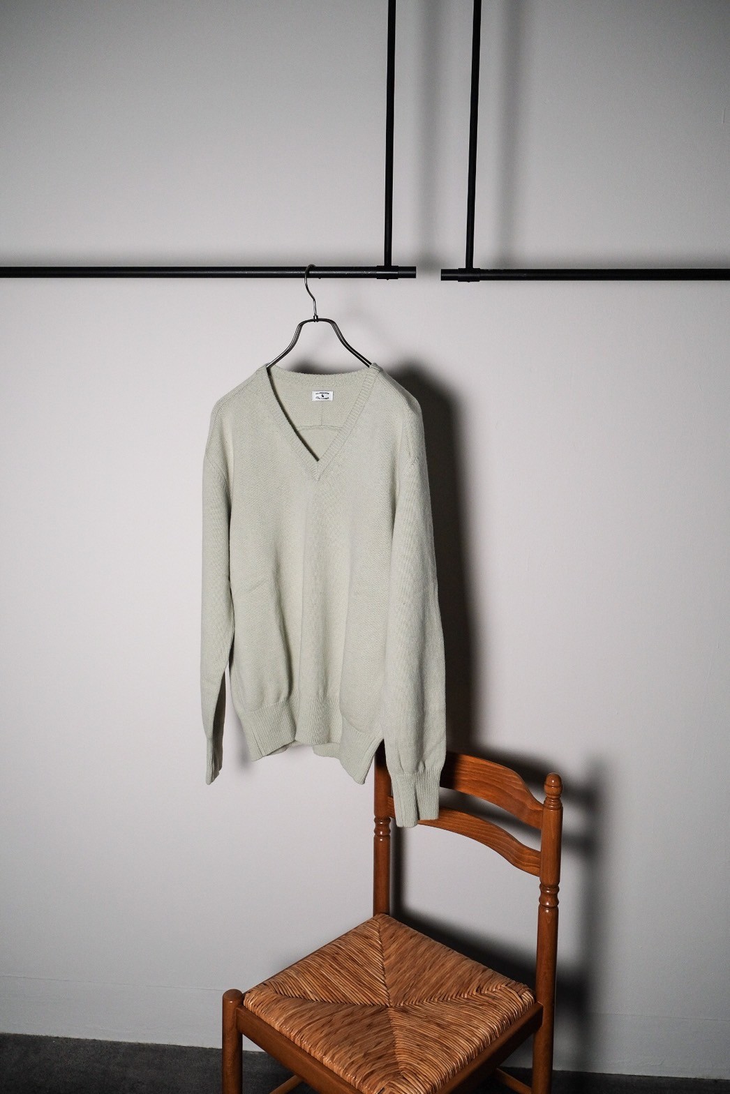MAATEE&SONS ド度詰めCASHMERE V/N SWEATER | MusterWerk