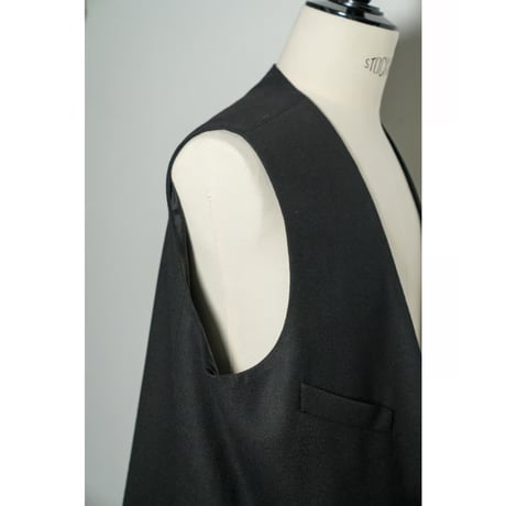 LEA BOBERG D.W. VEST - BRITISH WOOL CREPE